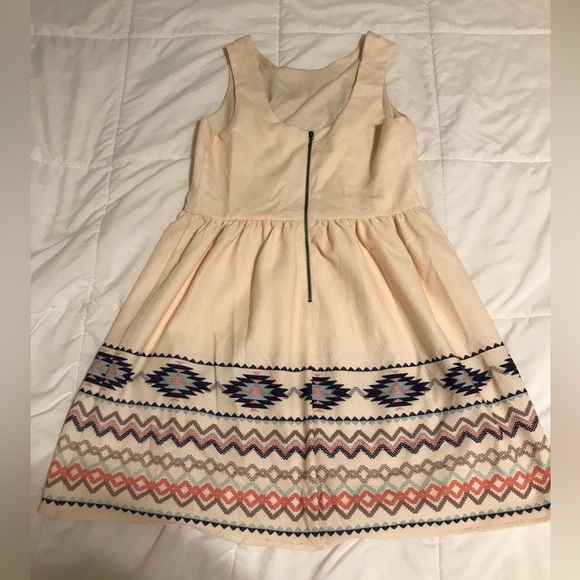 Xhilaration dress size large, so cute! Zipper back. Empire waist, a-line D - Picture 2 of 3